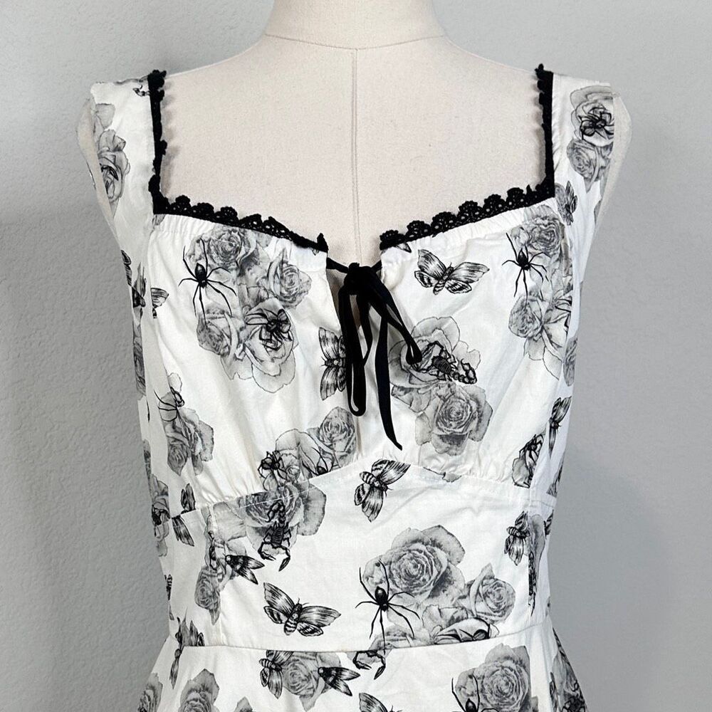 Hot Topic Gothic Rose & Insect Print Fit Flare Dress M Gothic Whimsigoth Spider - Picture 7 of 13